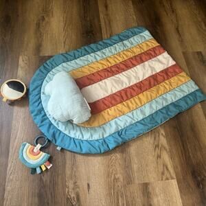 Itzy Ritzy Tummy Time Rainbow Play Mat